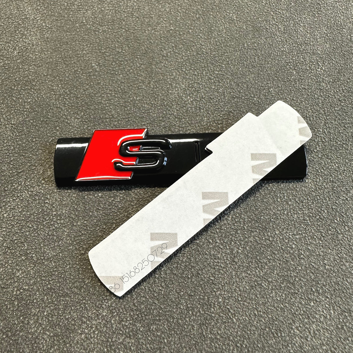 Audi S-Line Emblem – Blank Sort 1 Styk
